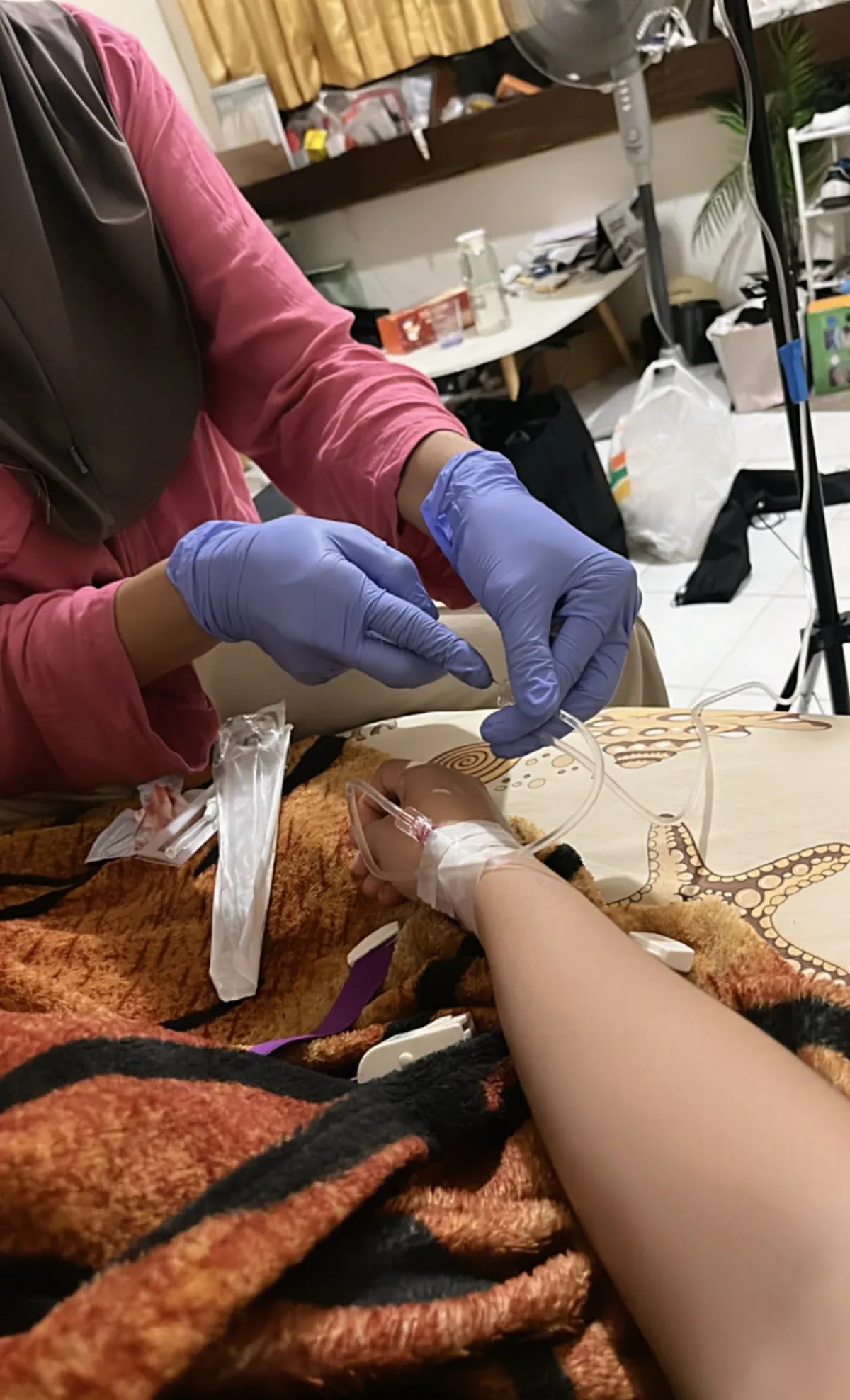 Eka Anggraini Yusmin - Infus dan Injeksi Vitamin