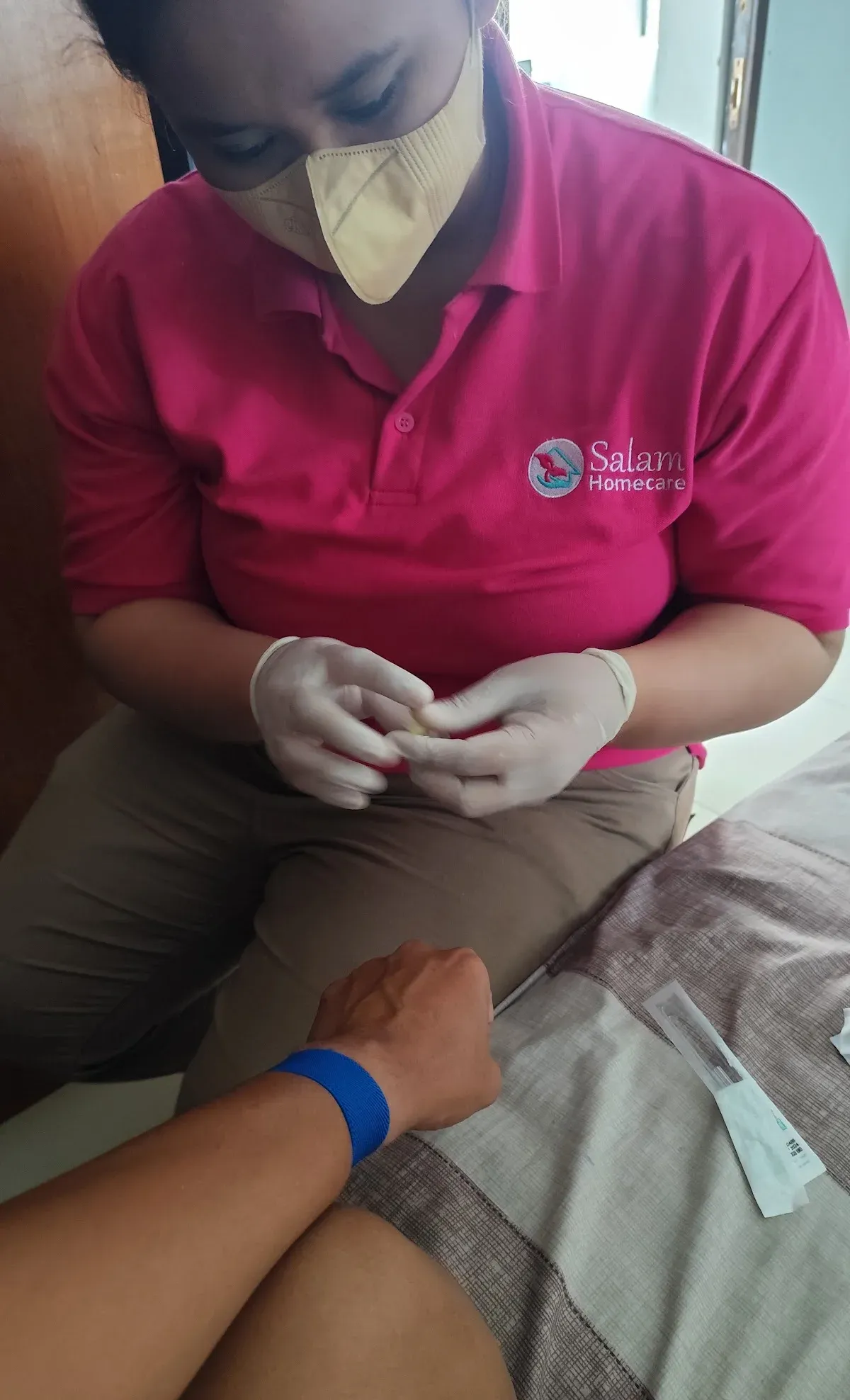 Hapit Saepuloh - Infus dan Injeksi Vitamin